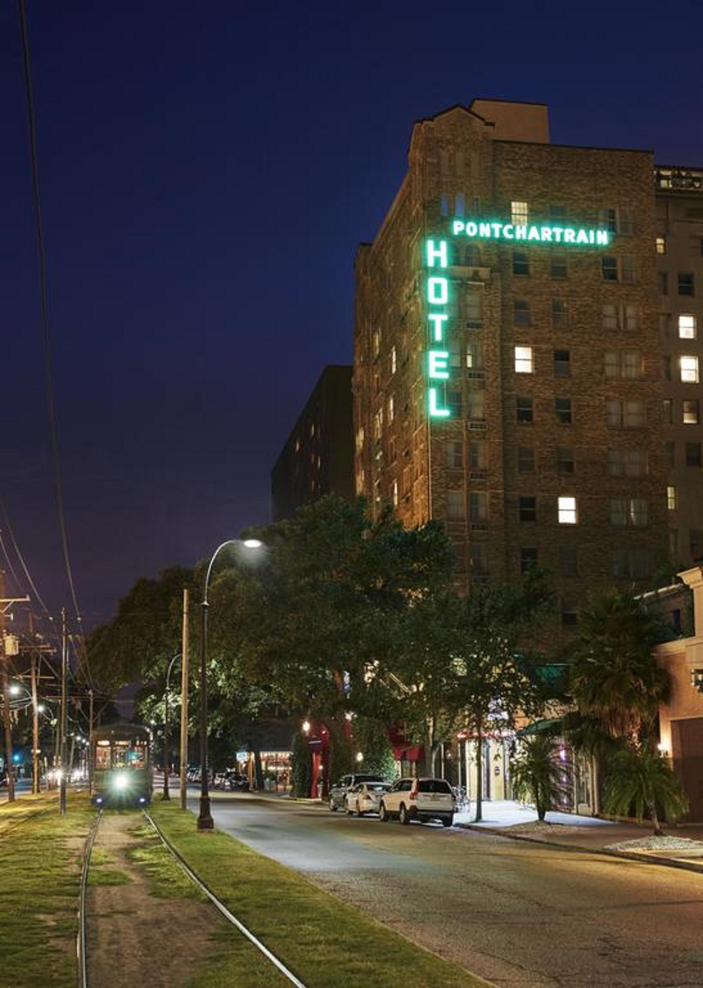 Pontchartrain Hotel St. Charles Avenue New Orleans Exterior photo