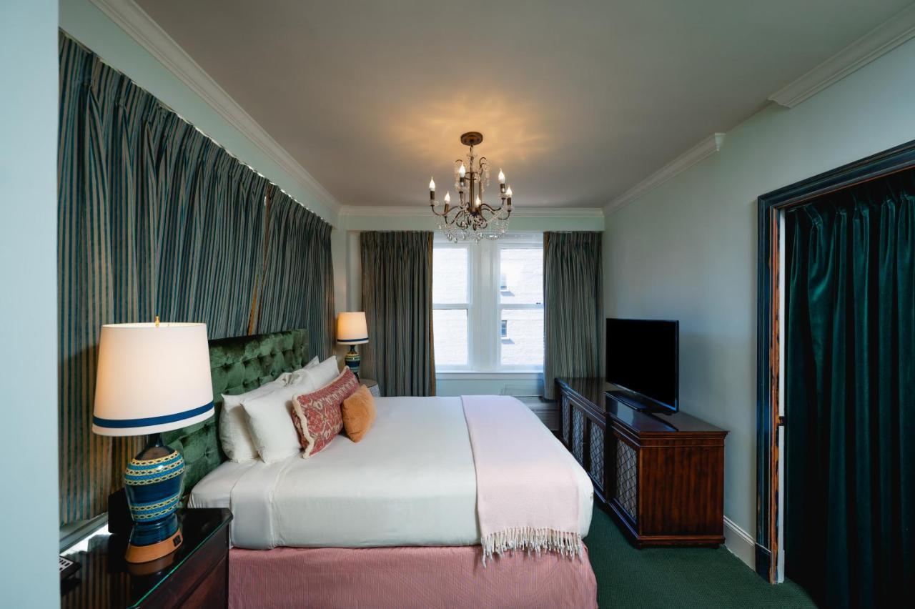 Pontchartrain Hotel St. Charles Avenue New Orleans Exterior photo