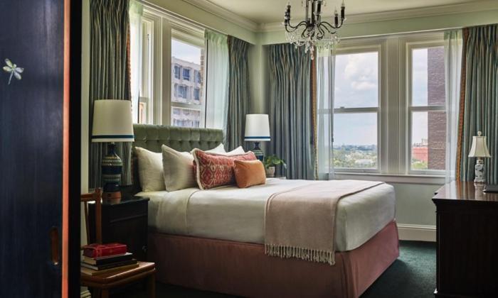 Pontchartrain Hotel St. Charles Avenue New Orleans Exterior photo