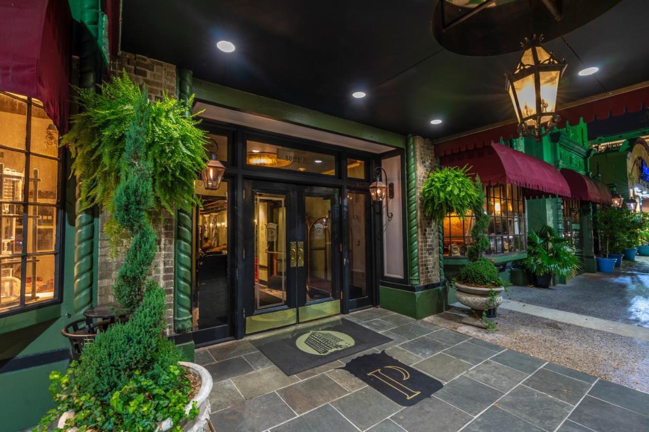 Pontchartrain Hotel St. Charles Avenue New Orleans Exterior photo
